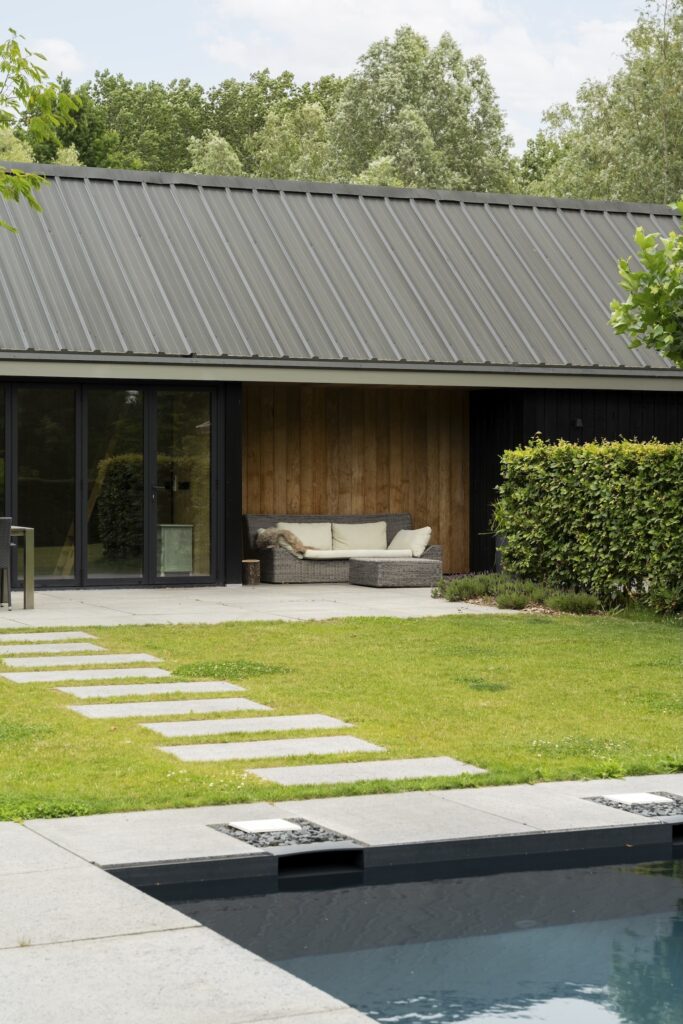 Poolhouse